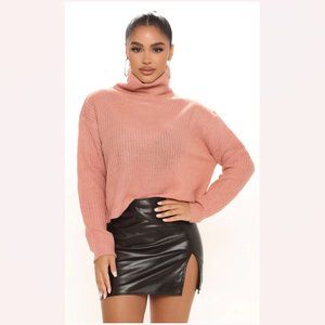 NWT - Fashion Nova Autumn Breeze Mauve Turtleneck Sweater (Size: L)